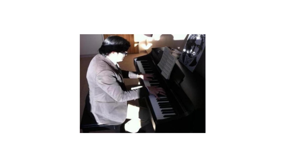 Eşref Öner ERBİL - Müzik/Piyano Öğretmeni